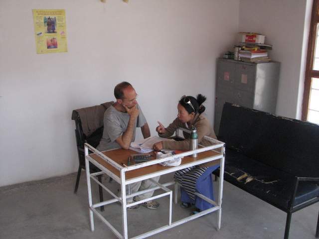 Dr Cary and Sidol talking in clinic