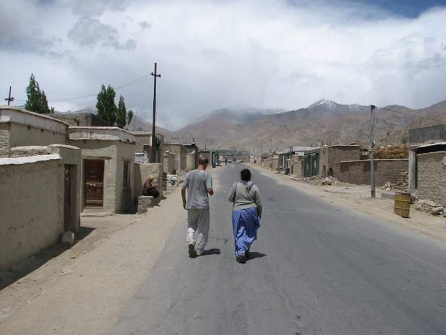 Dr. Cary and Sidol walking through Tibetan refugee camp in Ladakh