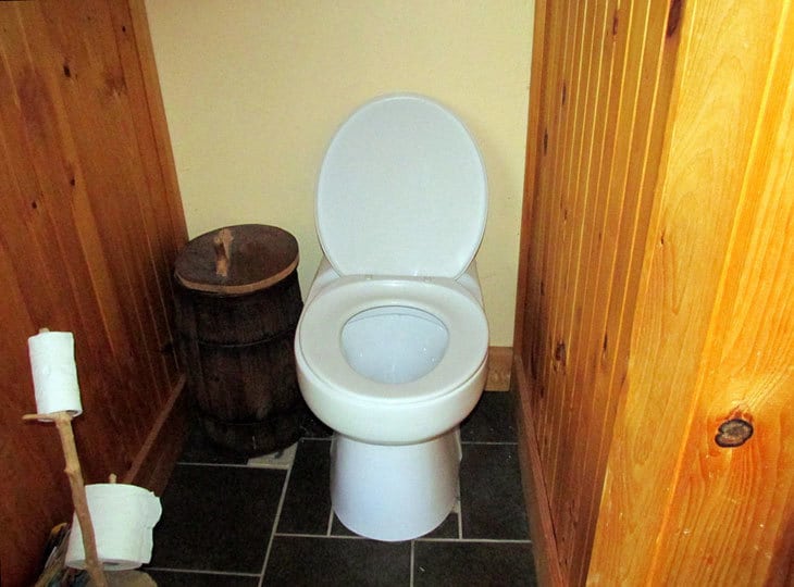 Composting toilet