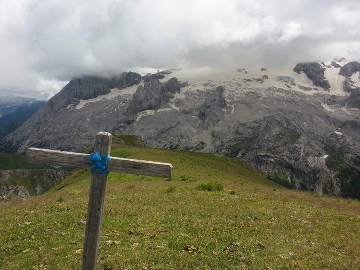 THE GRATITUDE MONUMENT: Remembering the hardship of previous generations 13 Cross on mountain