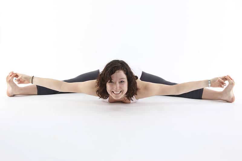 PELVIC EMPOWERMENT: Strengthening your pelvis and resolving any pelvic trauma will give you the gift of power 26 Woman in yoga split - Your pelvis