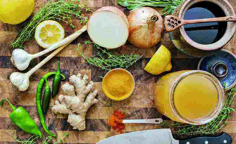 Honey fire tonic ingredients - The benevolent bee