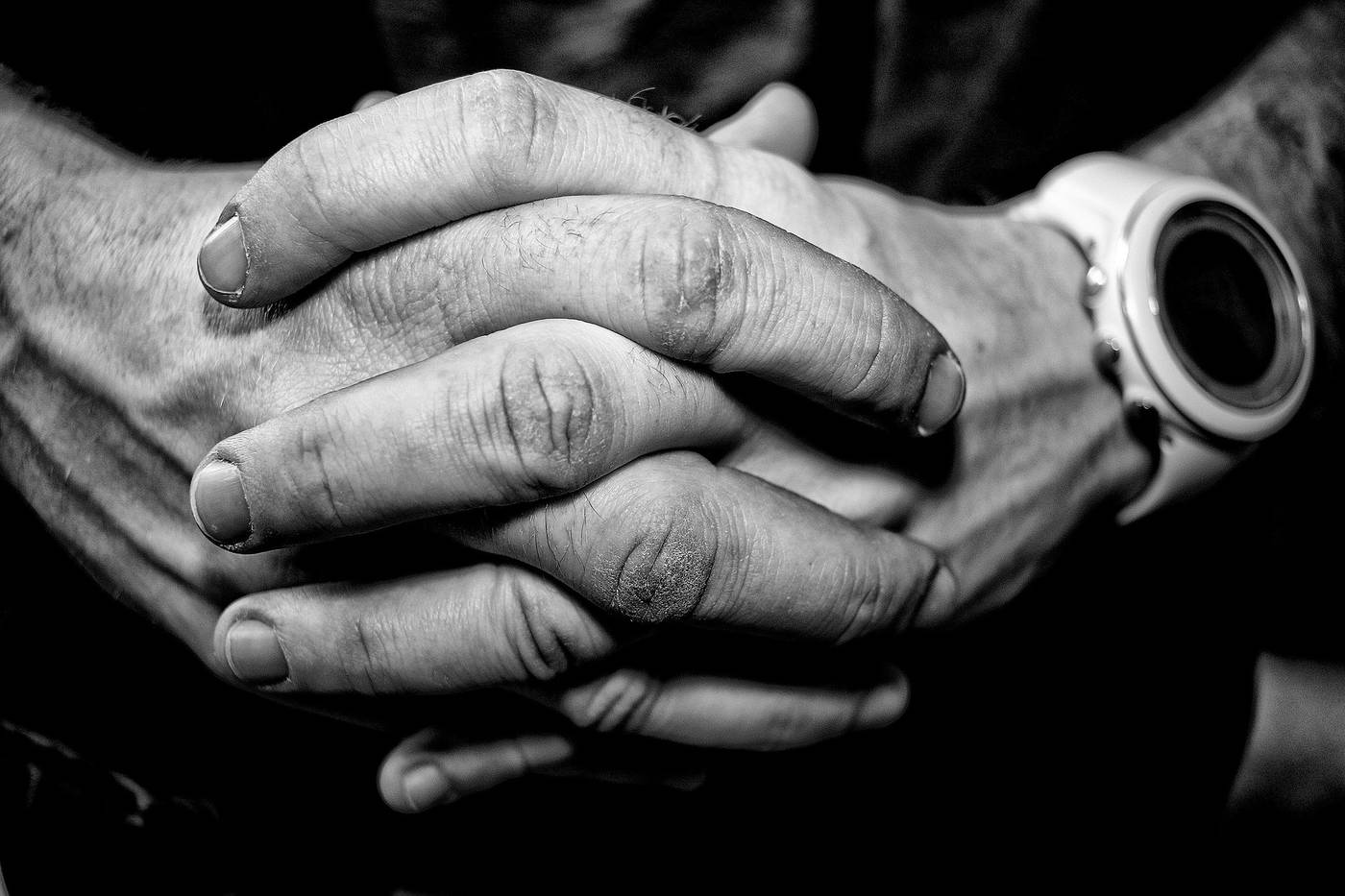 THE POWER OF THOUGHT: Reflections on identity and time 22 Hands with watch