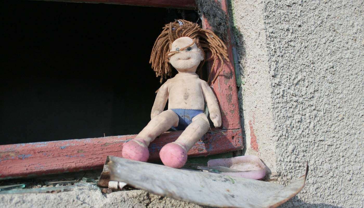 A MINDFUL HOME DURING A SCARY TIME: 5 connections to help ground our children 14 sad doll in a window
