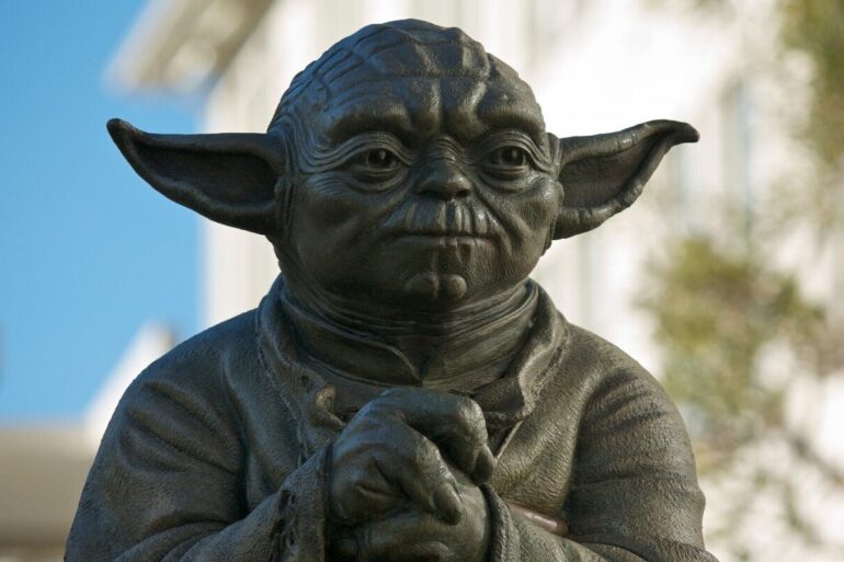 statue of yoda