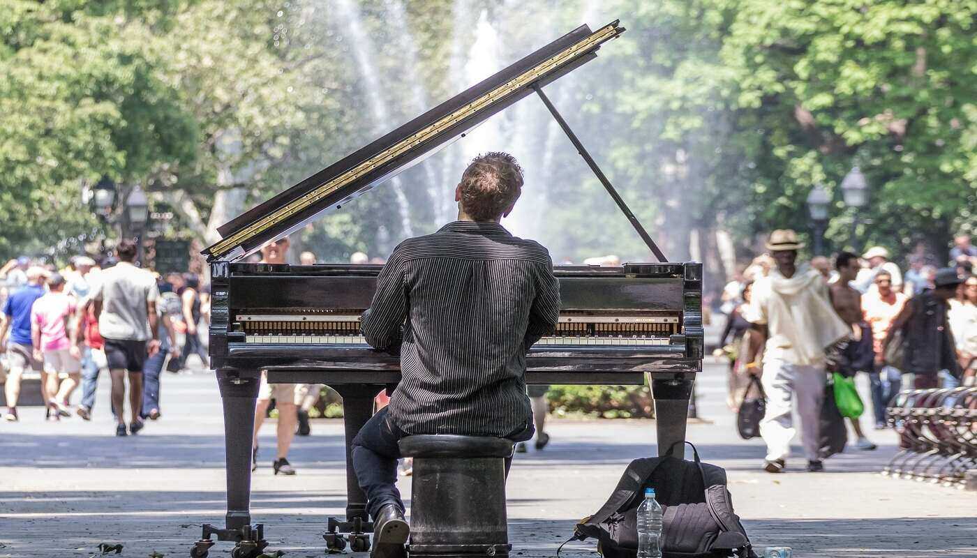 RAISE THE VOLUME ON YOUR SOUL’S VOICE: Live a life that is full, bright and abundant 16 RAISE THE VOLUME ON YOUR SOULS VOICE Live a life that is full bright and abundant2