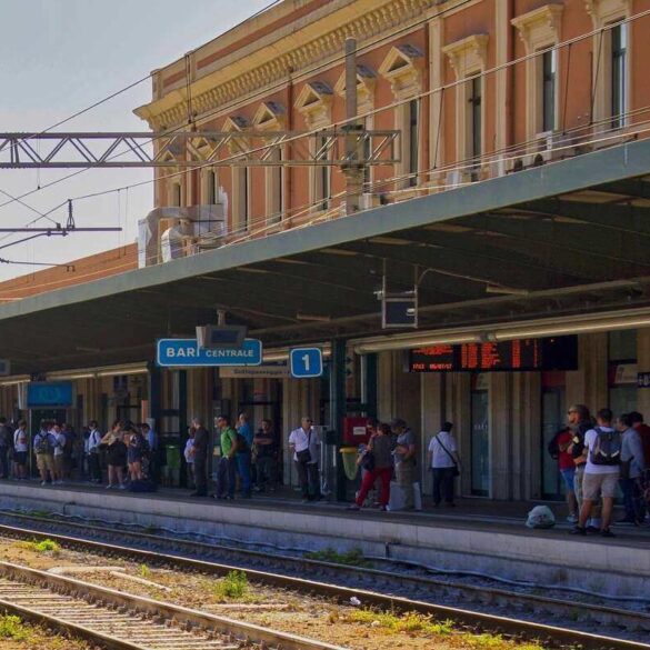 Bari Station