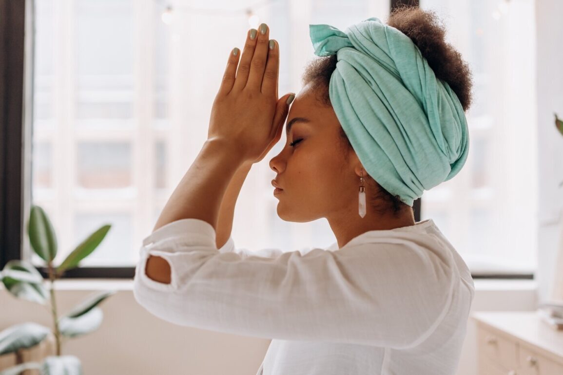 Sense Shift Sense and Shift: A 5-Step, Hands-on Meditation Technique