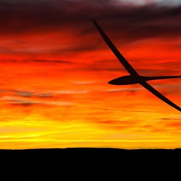 glider at sunset - How Mindfulness Can Help Us Find Peace in an Age of Distraction