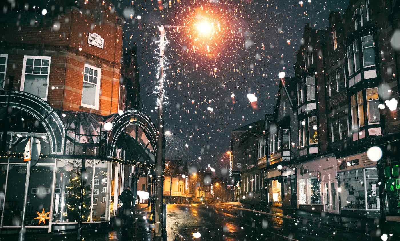 POEMS BY JOHN GREY: My Beloved Ghosts, Map of the Heart and more 13 Streetlight on snowy night - 4 Poems, Including ”Map of the Heart” and "My Beloved Ghosts"